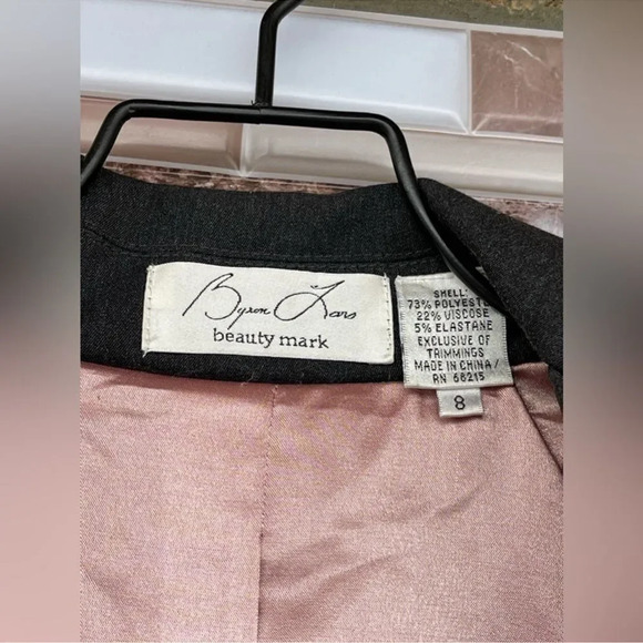 Byron Lars Beauty Mark Belted Trench
Blazer"size 8 - Picture 4 of 11